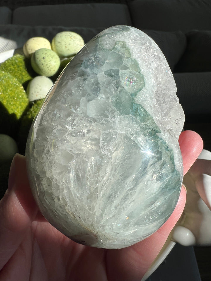Quartz Agate Egg with green | 452g