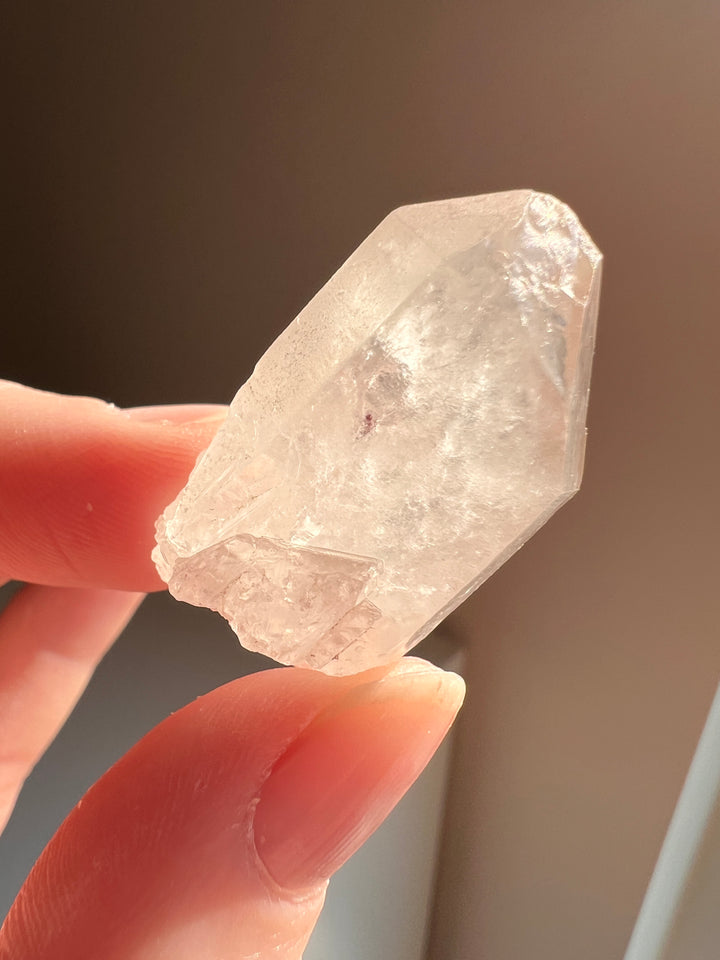 Raw Quartz Enhydro (21) | 12.8g