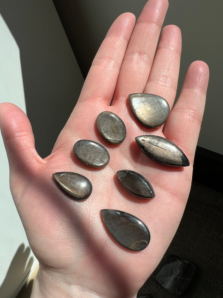 Wholesale Golden Sapphire Cabs