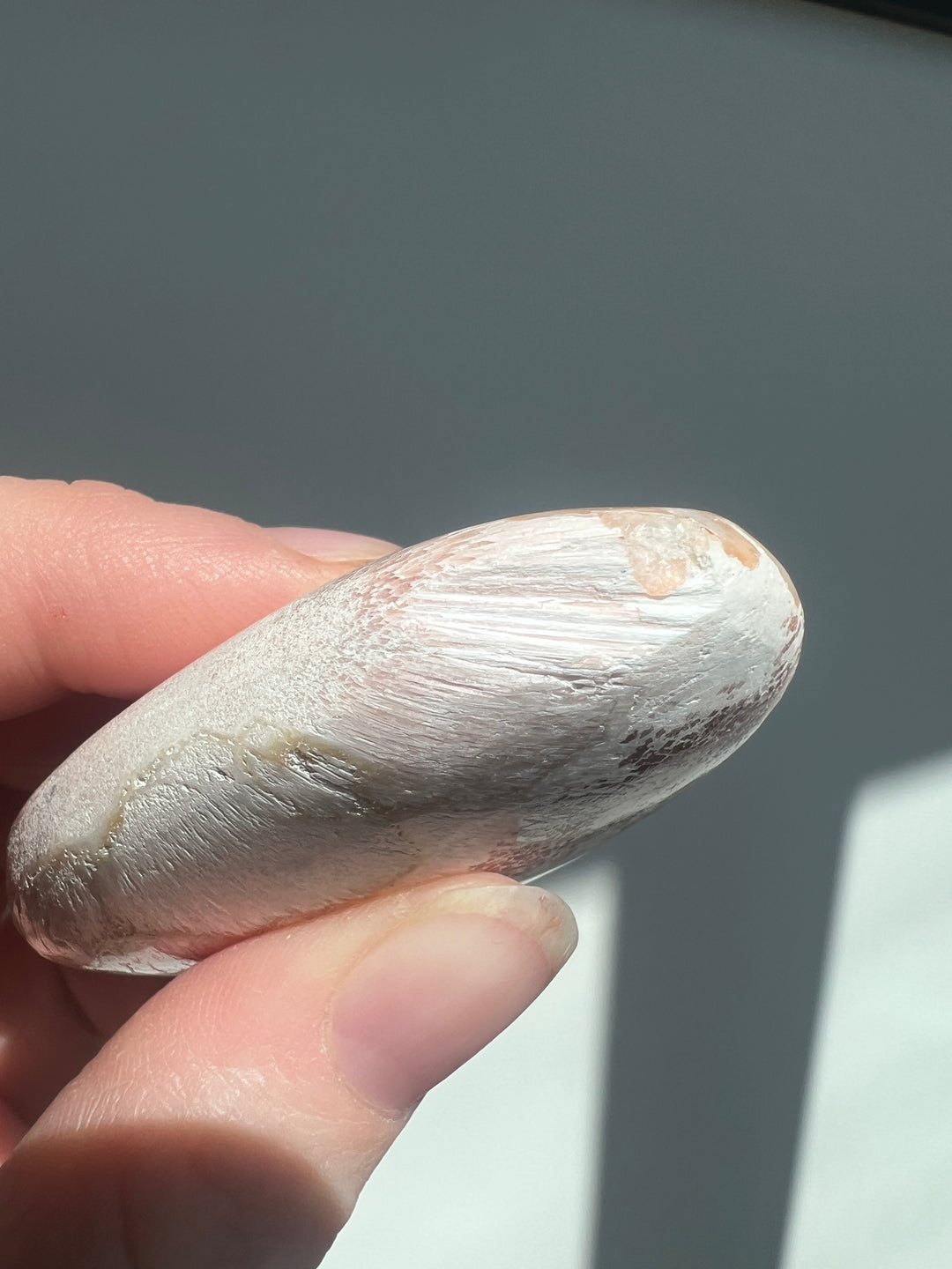 Peach Scolecite Palmstone (1)
