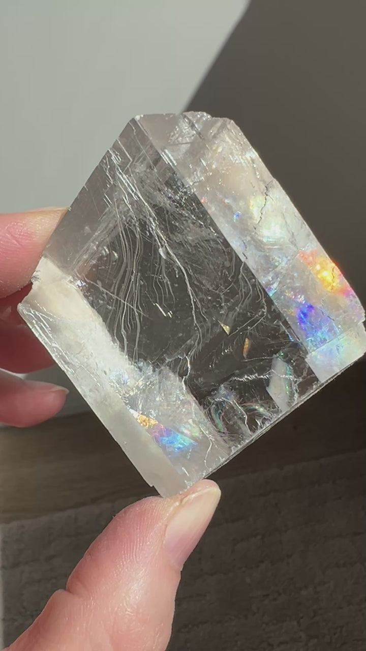 Optical Calcite (13) | 81.3