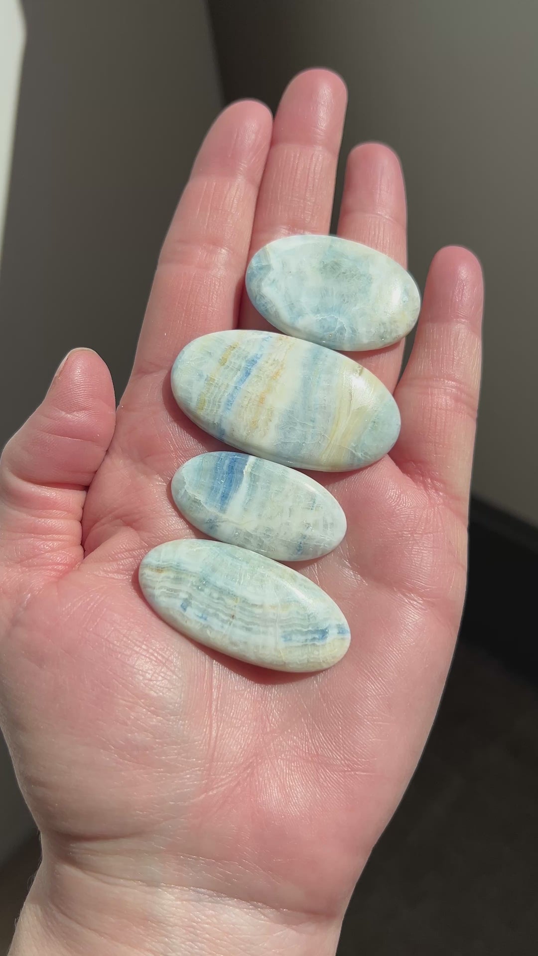 Wholesale Blue Scheelite Cabs