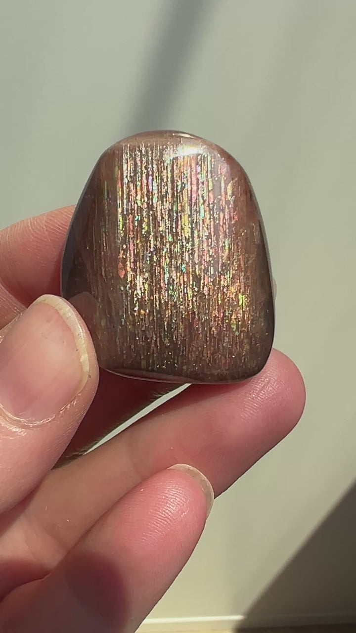 Meteor Shower Sunstone (10B) | 21.4g
